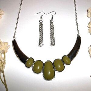 Olive Green and Silver Necklace and Earring Set Jewelry Fashion Accessory C723